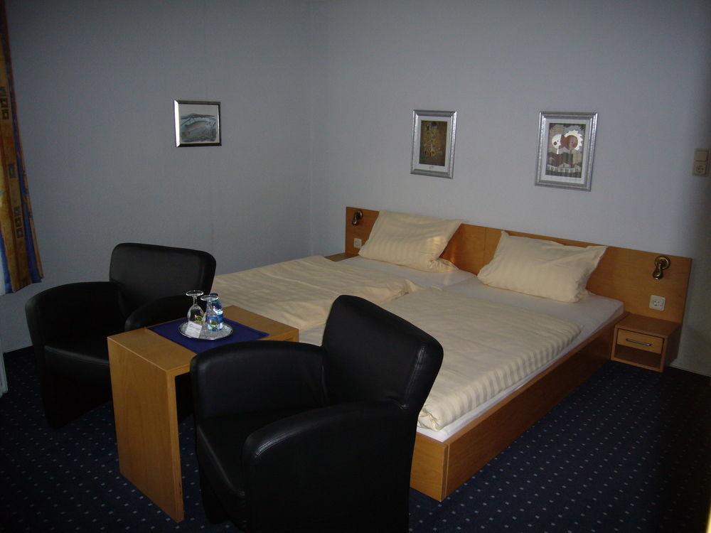 Hotel Am Ceresplatz Manderscheid Zewnętrze zdjęcie